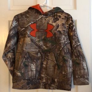 UA youth pullover hoodie